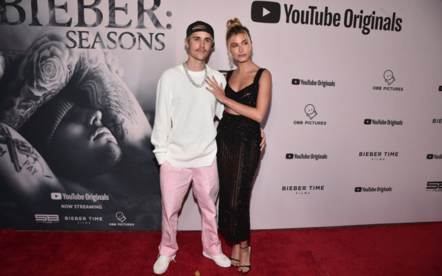 Justin Bieber shows love to his wife Hailey