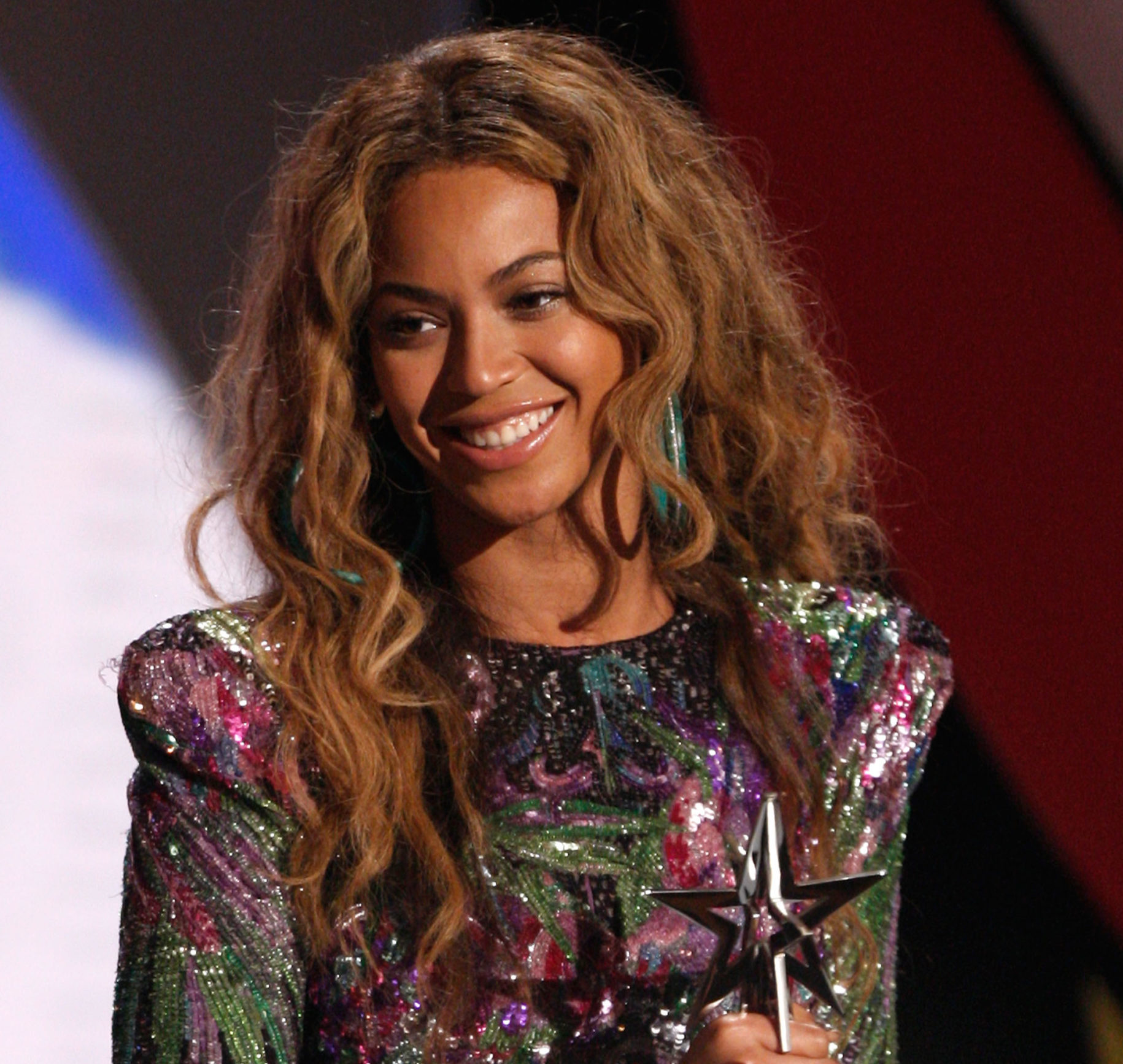 Beyoncé Shares Her ‘Deeply Personal Journey’ With Her Hair And Opens Up About Psoriasis