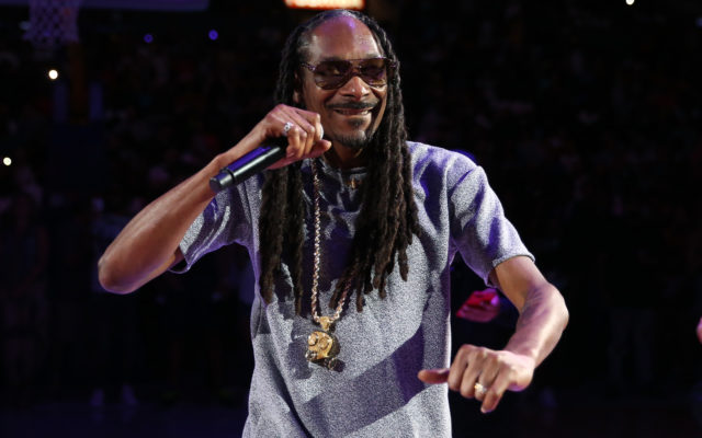 Snoop Dogg Gets 2M IG Likes From Bootleg Rapper Meme Of Drake, 2Pac, 50 Cent, DaBaby + Himself