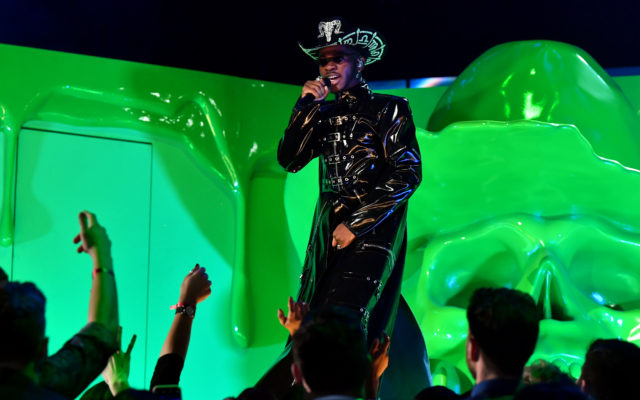 Lil Nas X Kisses Male Dancer In Fiery Bet Awards Performance