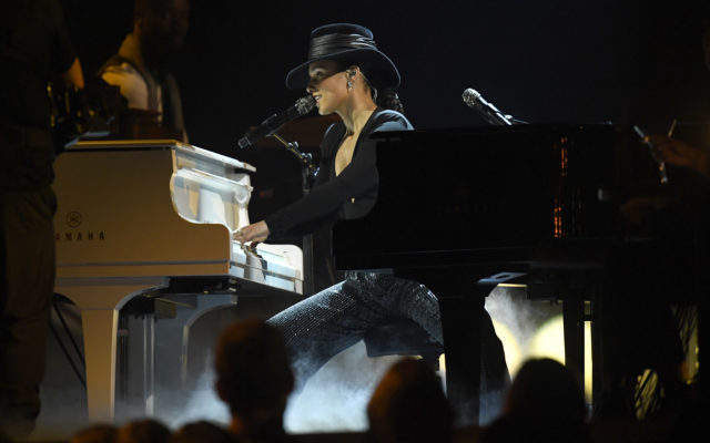 Alicia Keys To Release Graphic Novel “Girl On Fire”